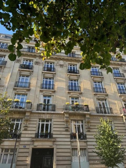 Un Studio Cosy Au Coeur De Paris 17 Batignolles , Monceau Exterior photo
